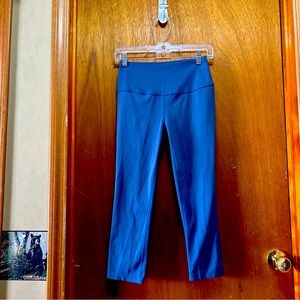 Eddie Bauer Womens Small Regular Fitted Leggings Navy